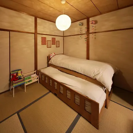 Appartamento Chikyuutabikazoku Usj Osaka Esterno foto